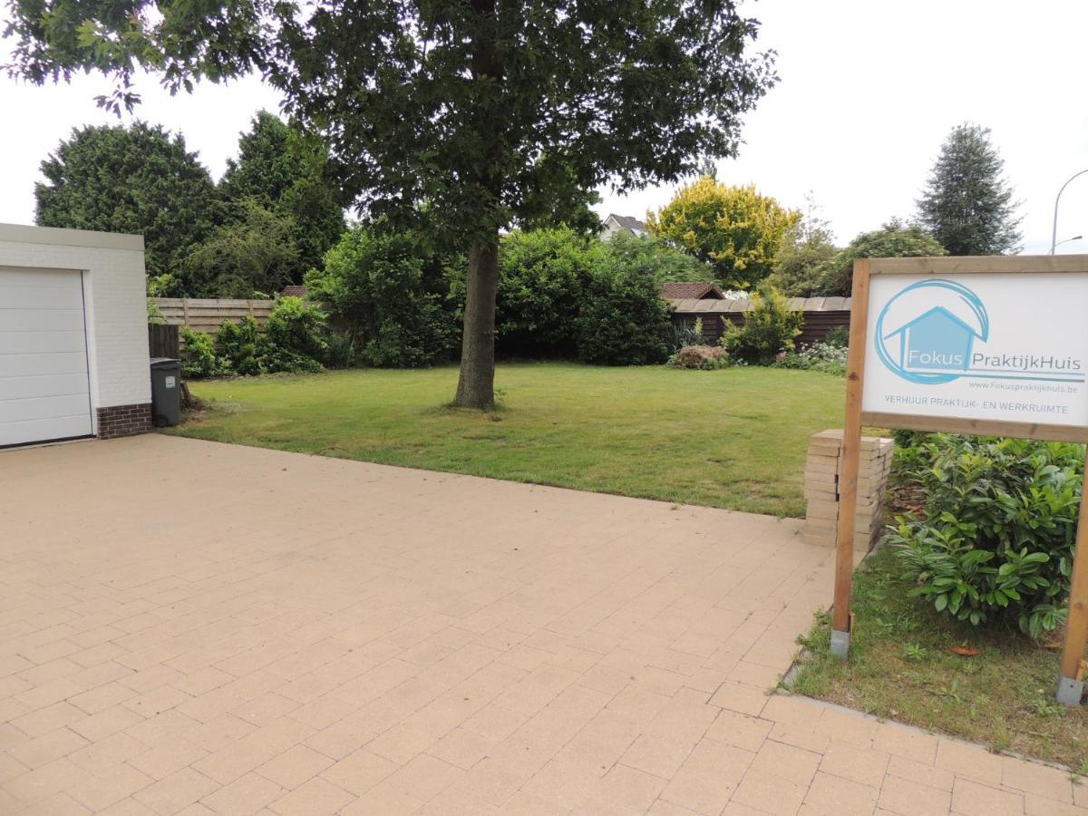 Fokus Praktijkhuis Hotel Dessel Buitenkant foto